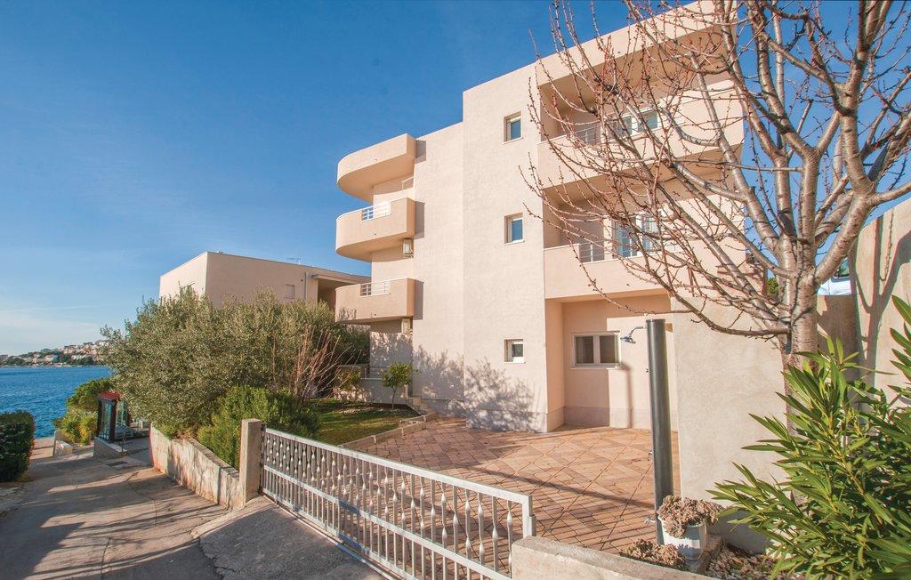 Maiv Residence - Family & Designer Suites Rogoznica  Εξωτερικό φωτογραφία