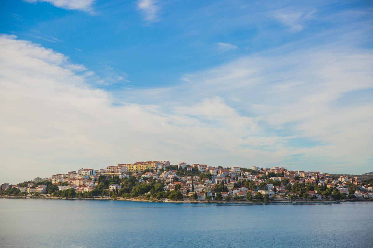 Maiv Residence - Family & Designer Suites Rogoznica  Εξωτερικό φωτογραφία