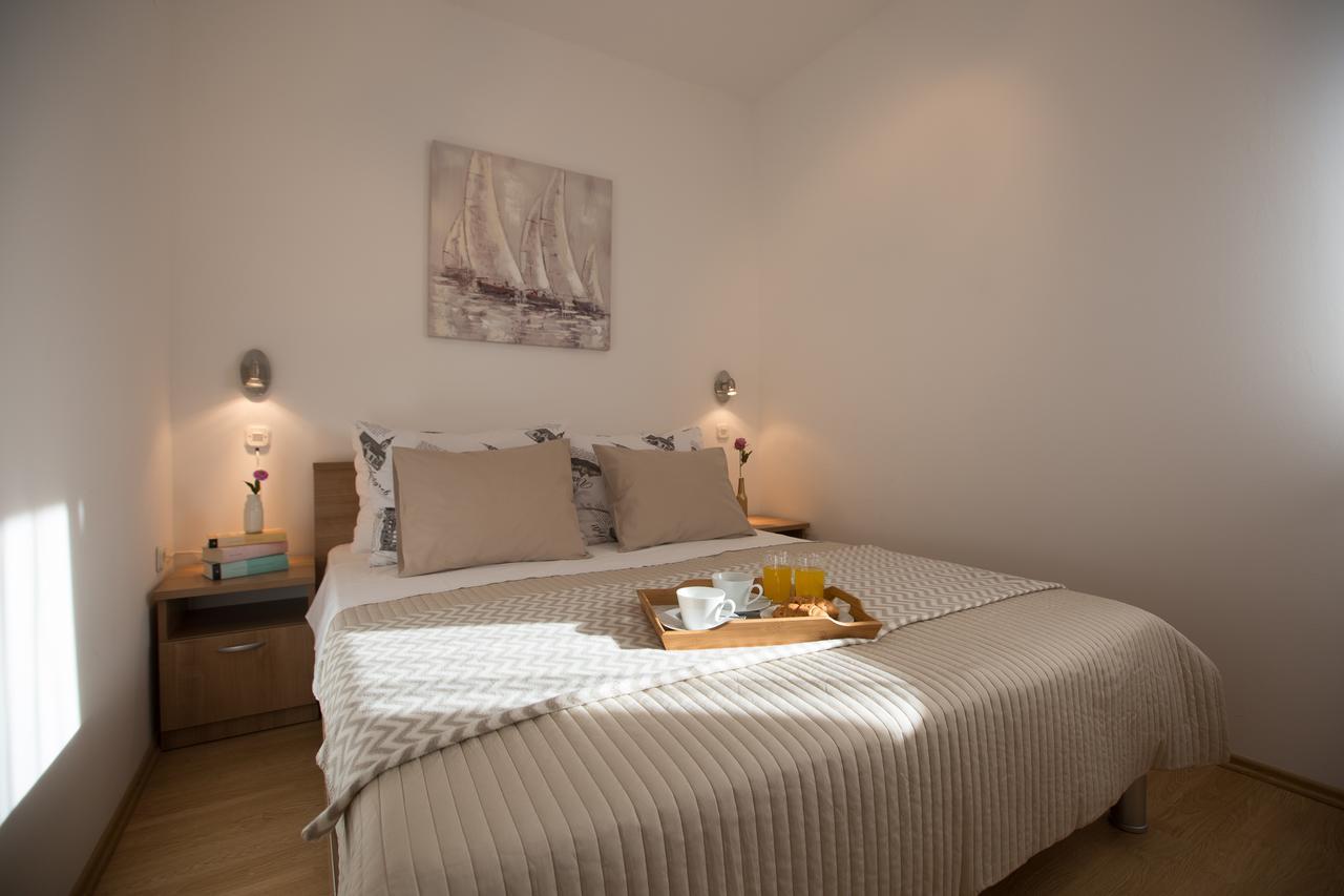 Maiv Residence - Family & Designer Suites Rogoznica  Εξωτερικό φωτογραφία