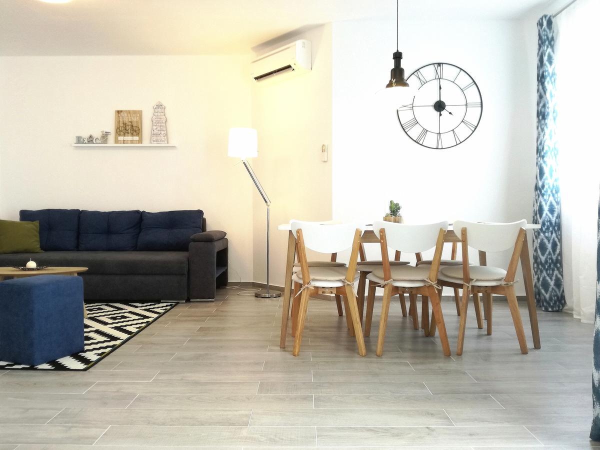 Maiv Residence - Family & Designer Suites Rogoznica  Εξωτερικό φωτογραφία