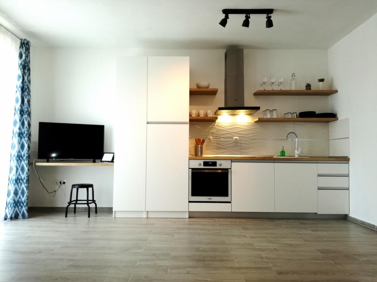 Maiv Residence - Family & Designer Suites Rogoznica  Εξωτερικό φωτογραφία