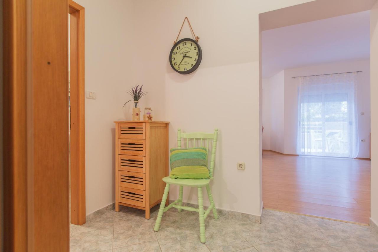 Maiv Residence - Family & Designer Suites Rogoznica  Δωμάτιο φωτογραφία
